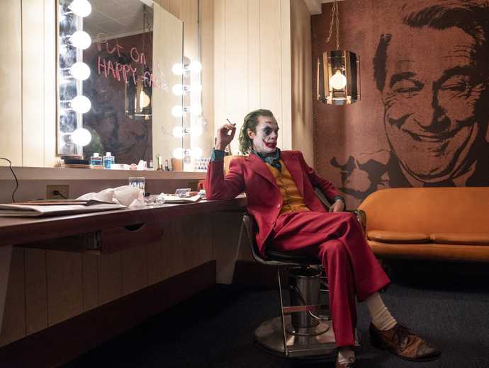 4 Sarjakuvaa luettavaksi Joker-elokuvan jälkeen. - Sarjakuva-arvostelu